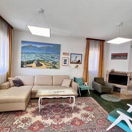 Apartments Rux De Luxe バール エクステリア 写真