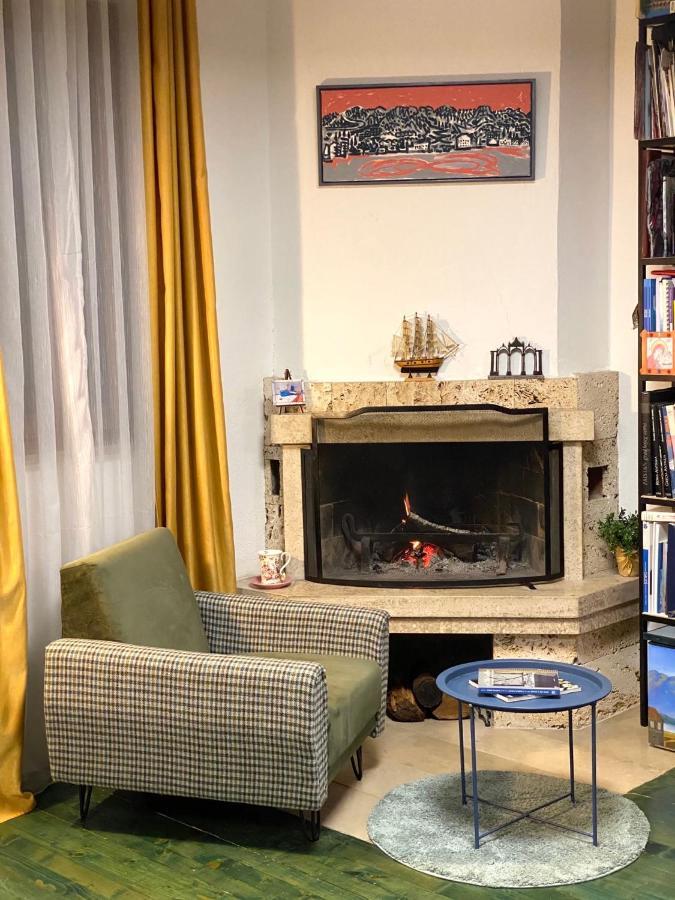 Apartments Rux De Luxe バール エクステリア 写真
