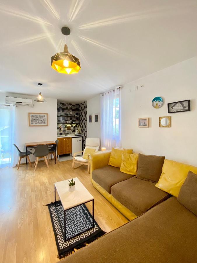 Apartments Rux De Luxe バール エクステリア 写真