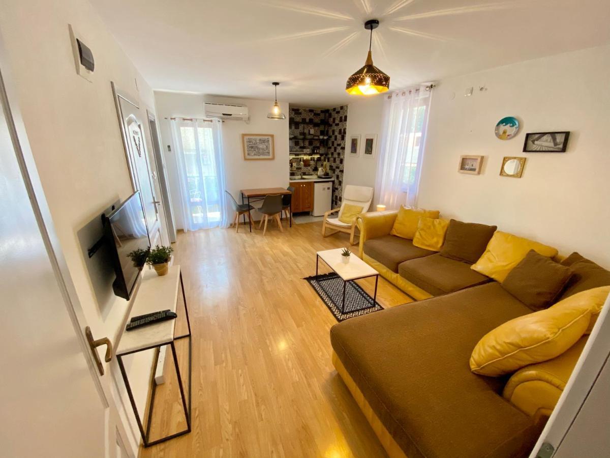 Apartments Rux De Luxe バール エクステリア 写真