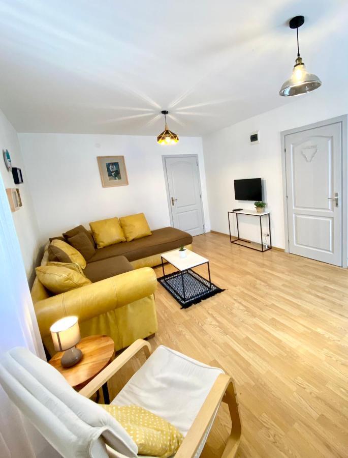 Apartments Rux De Luxe バール エクステリア 写真