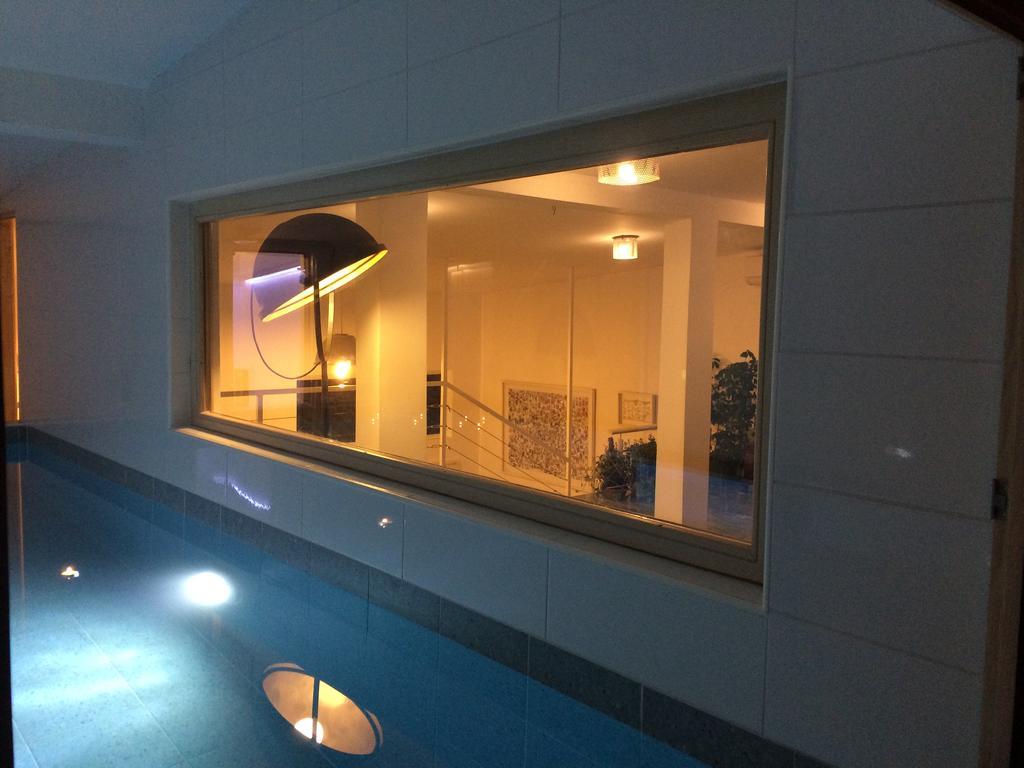 Apartments Rux De Luxe バール エクステリア 写真
