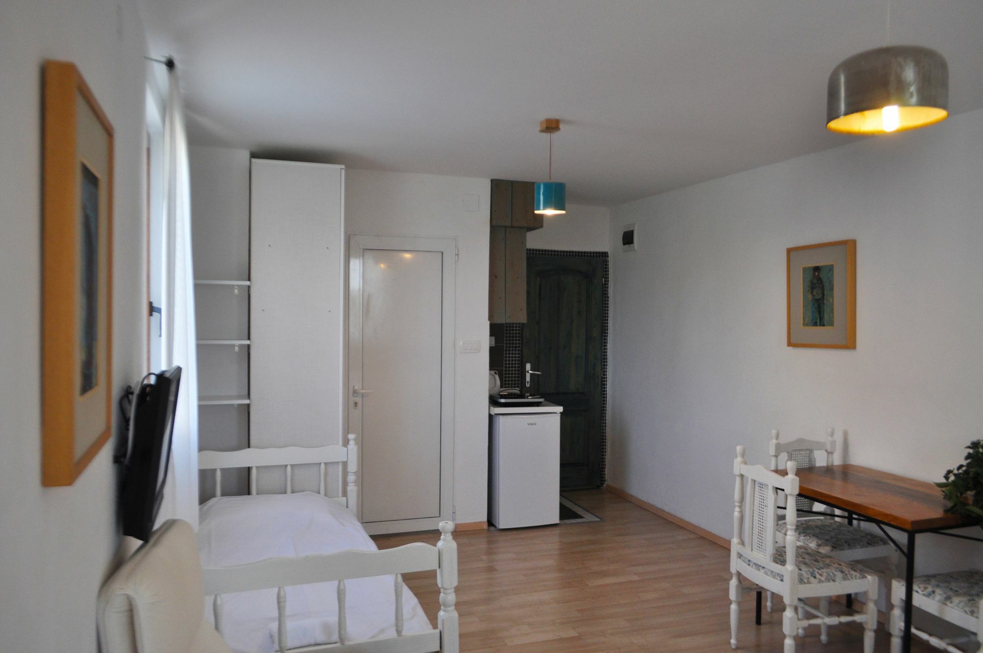 Apartments Rux De Luxe バール エクステリア 写真
